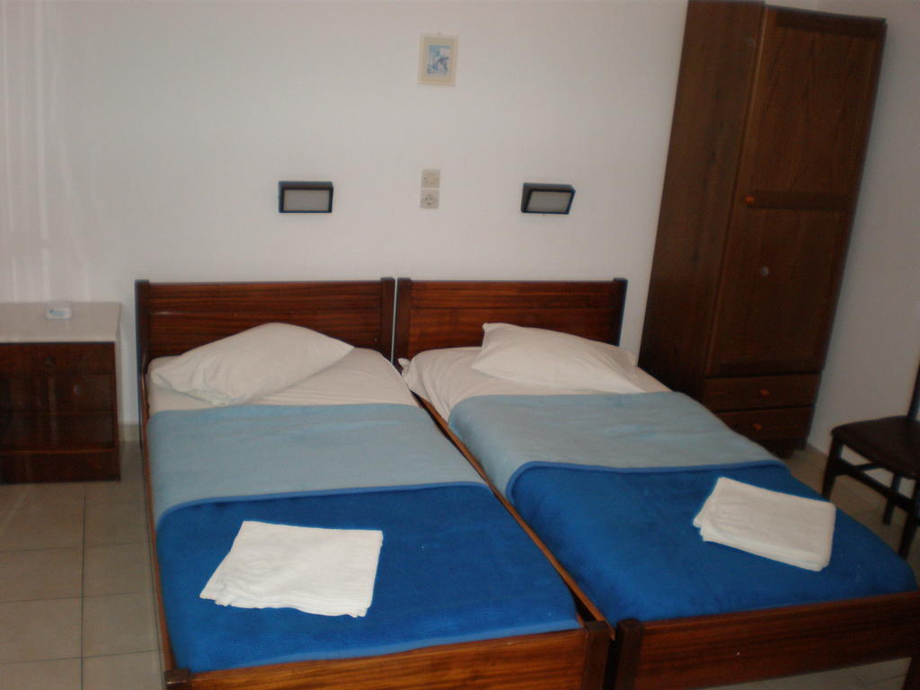 Chrysa Apartman Andíparosz Póli Szoba fotó